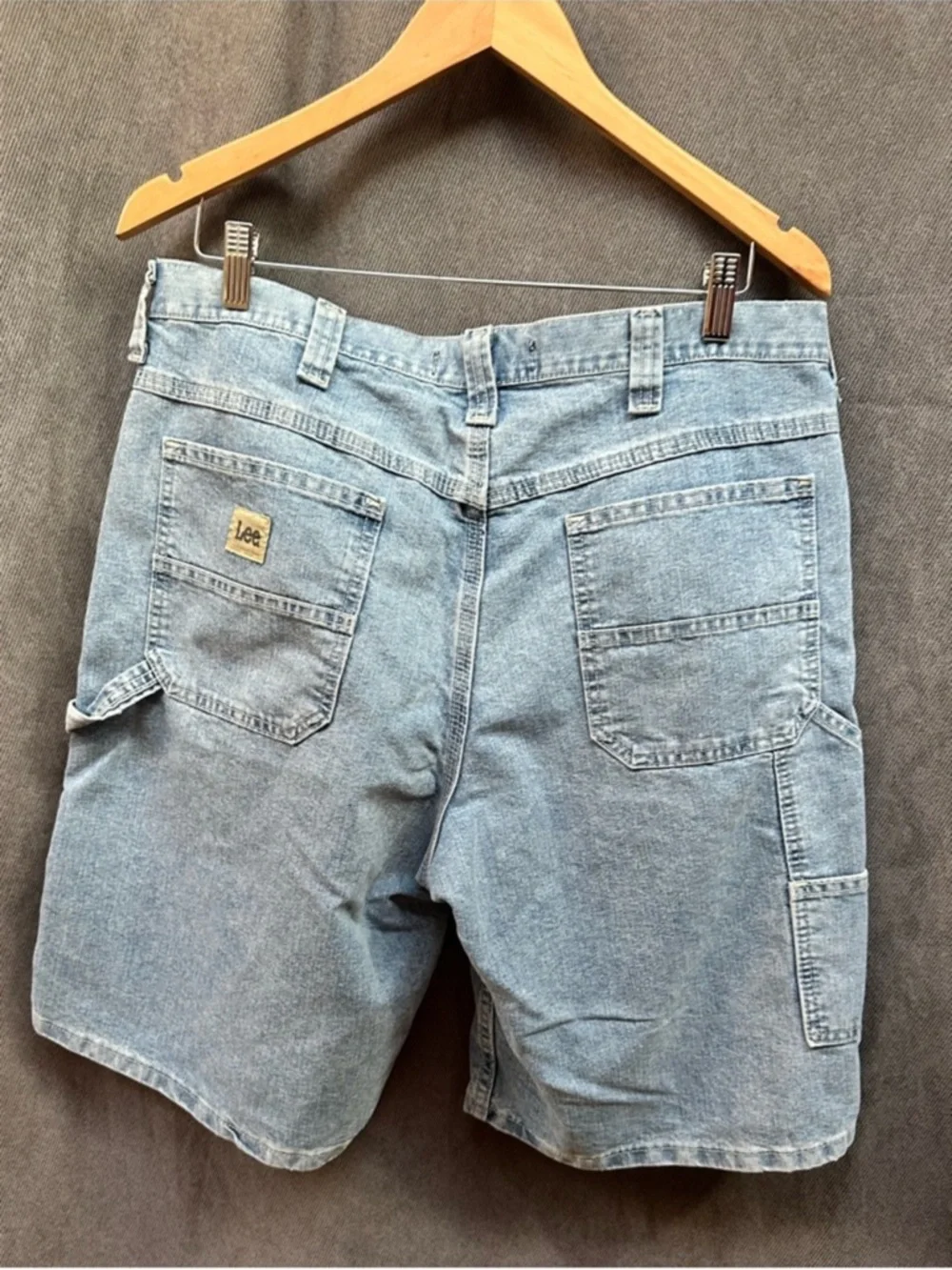 Lee carpenter jean shorts light wash 34 men’s